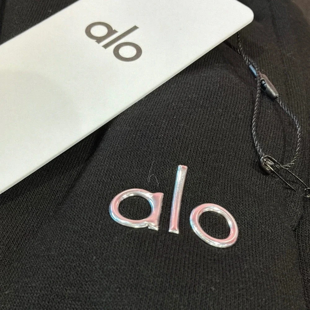 Alo Yoga‎ Accolade Straight Leg Sweatpants Black Women Medium NEW